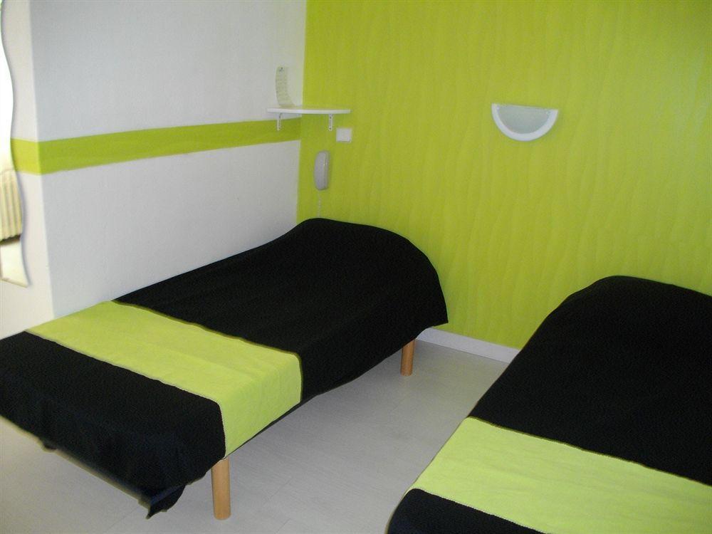 Hotel Central Carcassonne Zewnętrze zdjęcie