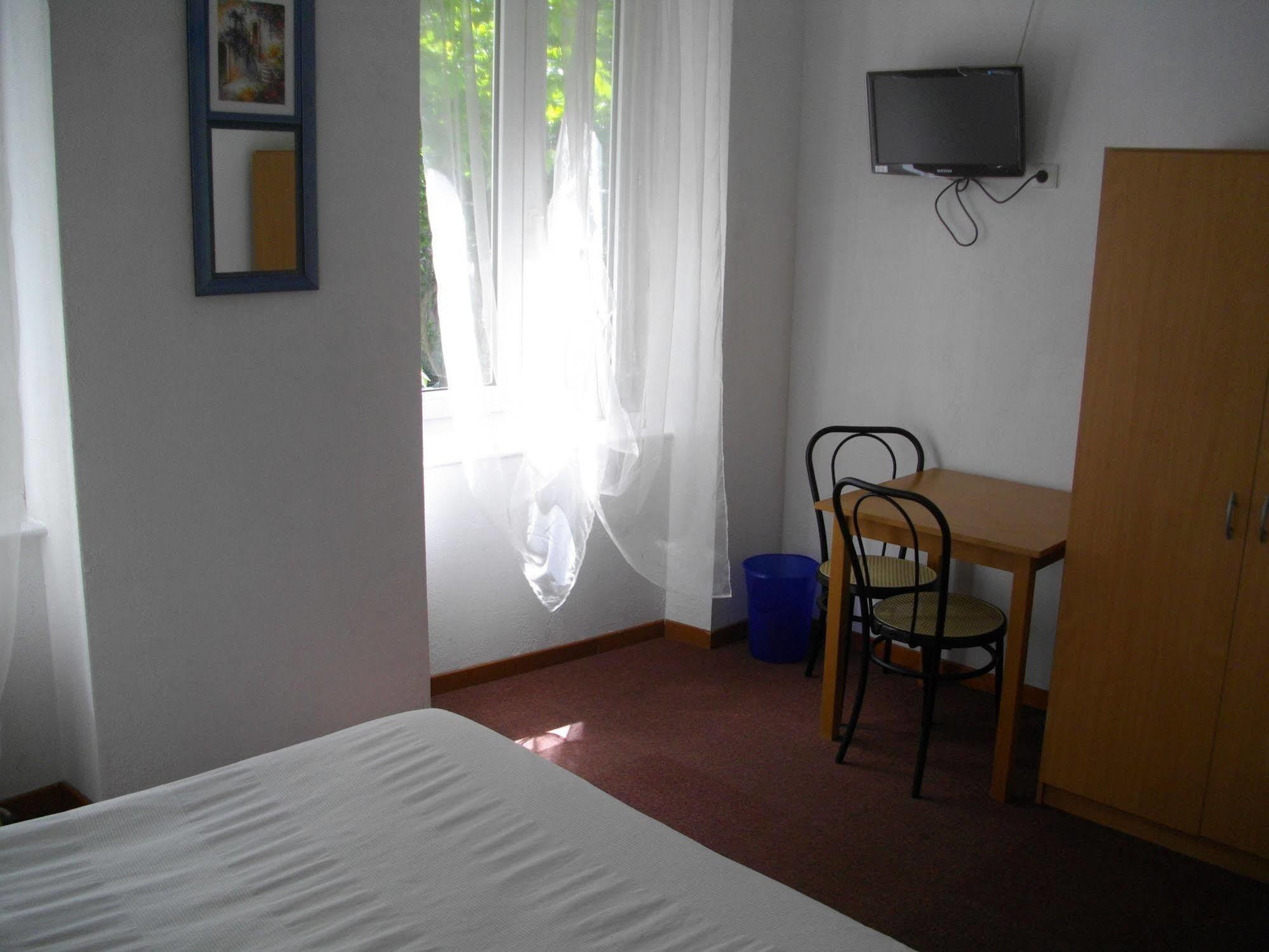 Hotel Central Carcassonne Zewnętrze zdjęcie